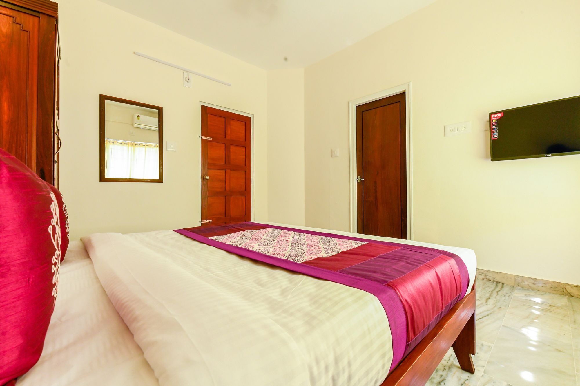 Oyo 11328 Hotel Chandrika Residency Kochi Zewnętrze zdjęcie