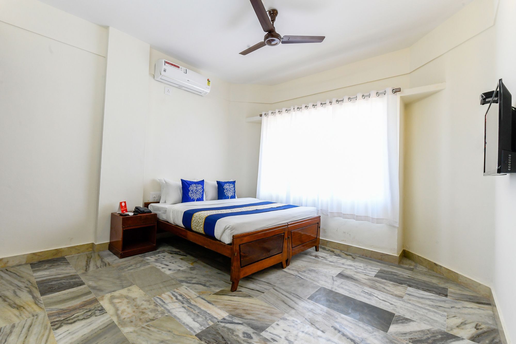Oyo 11328 Hotel Chandrika Residency Kochi Zewnętrze zdjęcie