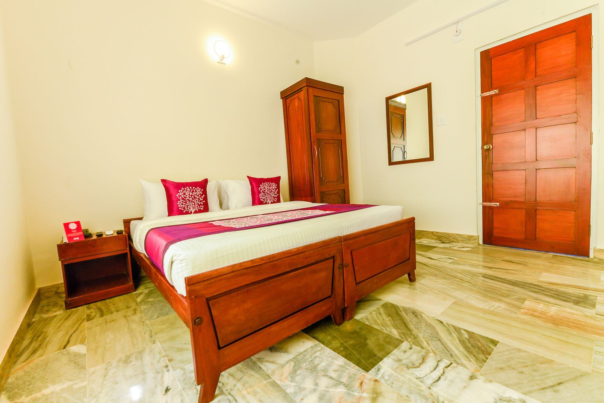 Oyo 11328 Hotel Chandrika Residency Kochi Zewnętrze zdjęcie